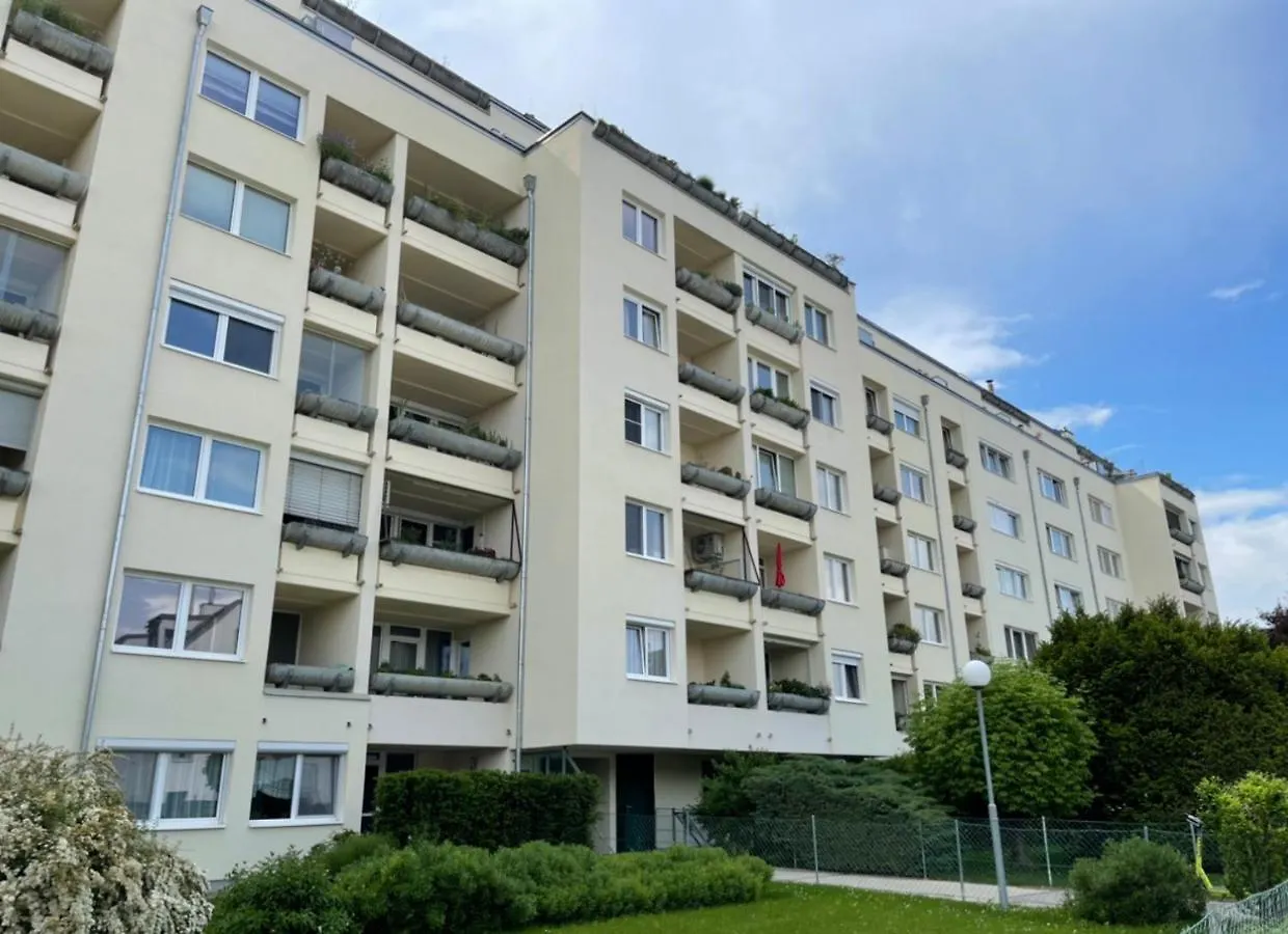Apartment Schone Wohnung Mit Dachterrasse Vienna